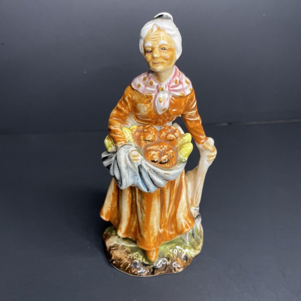 Vtg Old Lady Gathering Pumpkins & Corn Figurine Japan 7" Tall Ceramic Porcelain